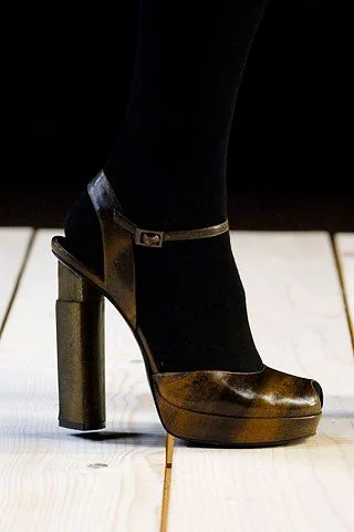 Look 25